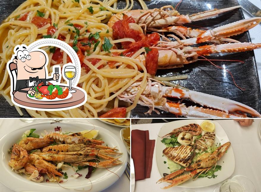 Ordina tra i molti piatti di mare disponibili a Ristorante Pizzeria Antica Partenope