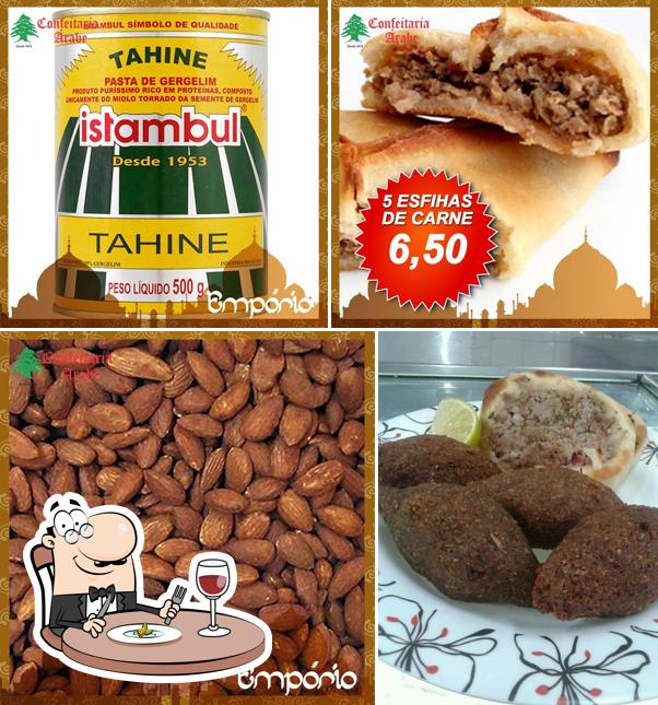 Comida em Confeitaria Árabe