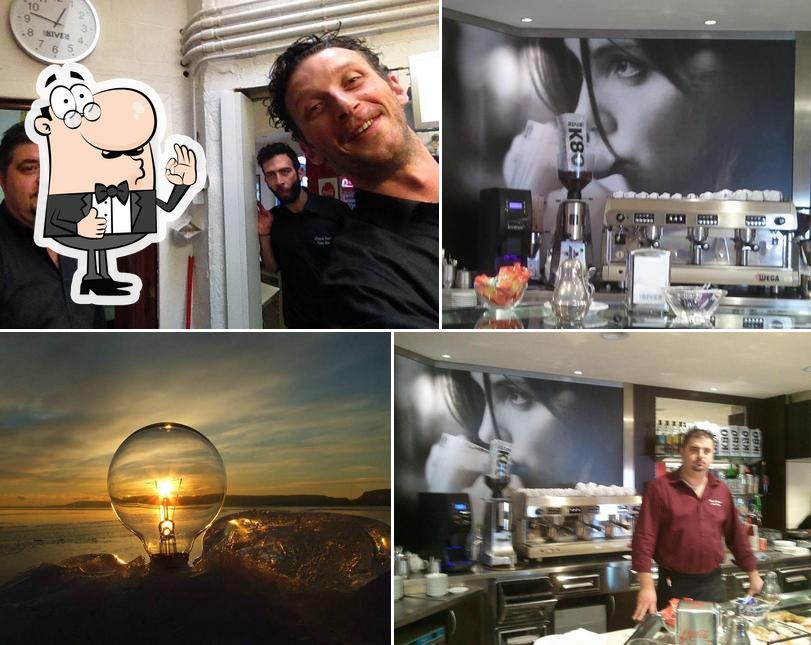 Vedi questa immagine di Bar Check Point New