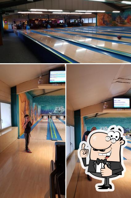 Vedi la foto di Hiwi Bowling