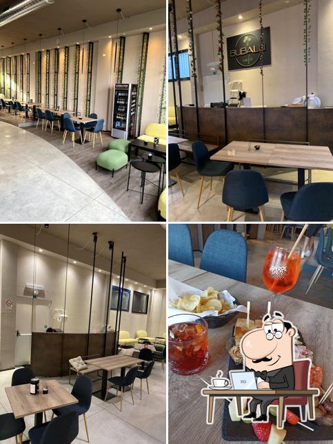 Dai un'occhiata agli interni di Bubalù Cafè