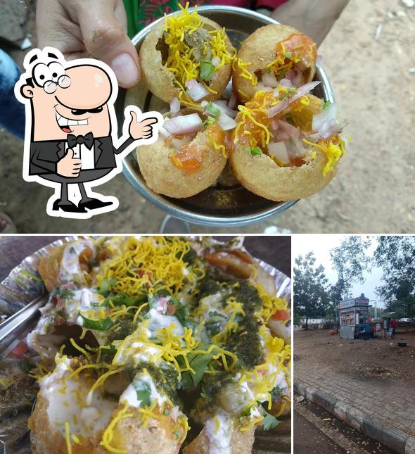 Santosh Bhel Pakodi Centre