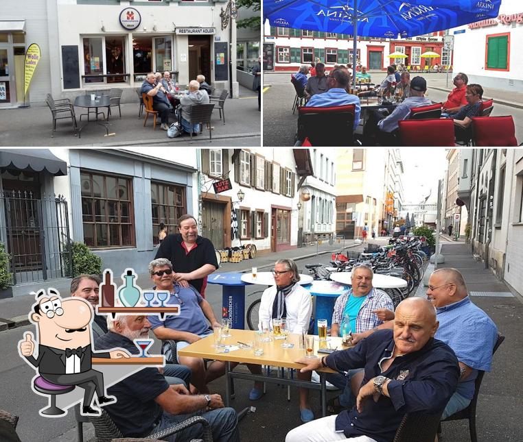 Dai un'occhiata agli interni di Adler