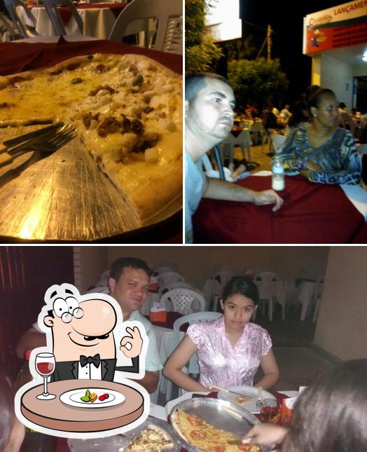 Comida em Pizzaria Crystália