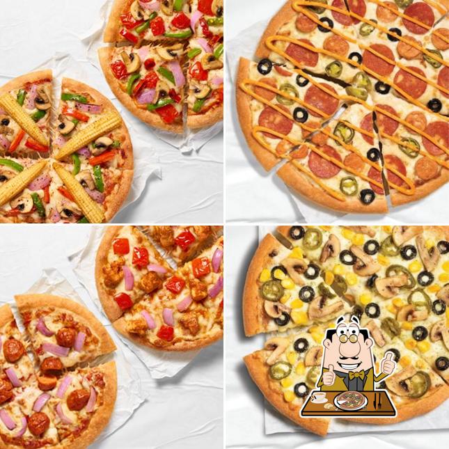 Order pizza at Pizza Hut Emrald Mall, Lucknow