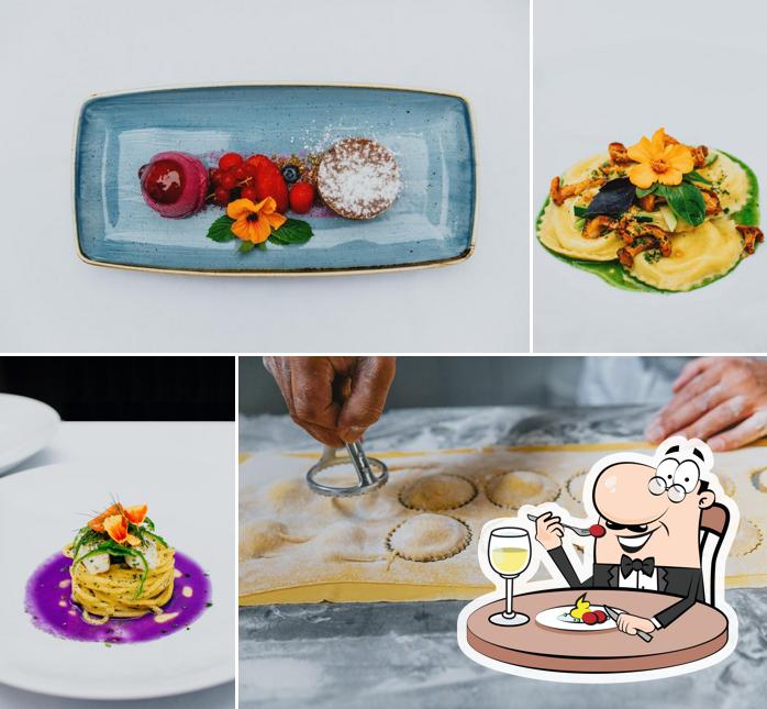 Platti al Cortile dei Beati