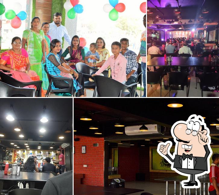 Check out how The D Pizza looks inside