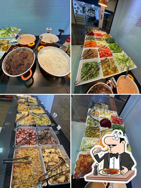 Comida em Restaurante Santa Gula