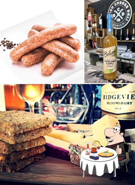 Piatto di formaggi al British Cheese Deli