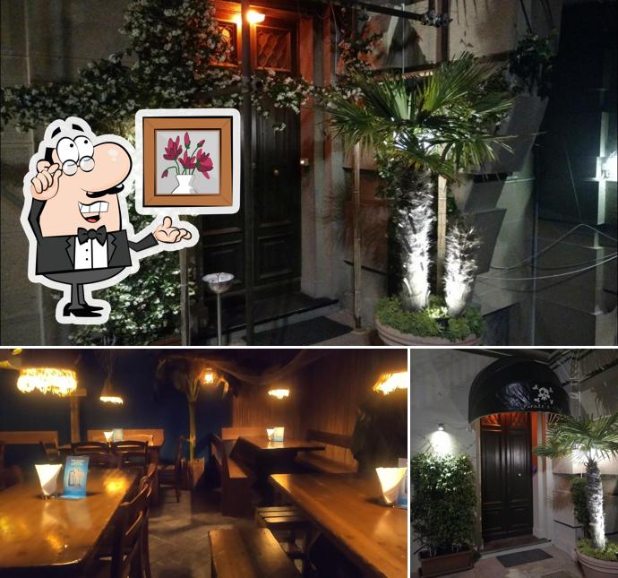 Gli interni di Pirate's Cove