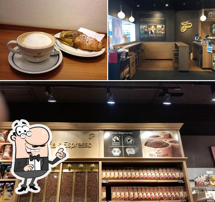 Guarda la immagine che mostra la interni e cibo di Tchibo Filiale und Kaffeebar