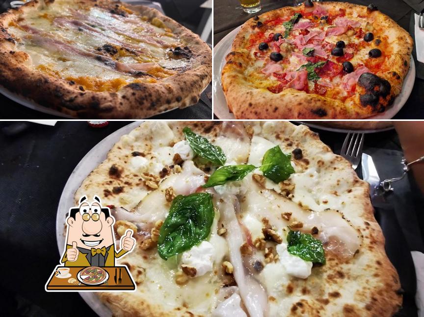 A COS 'E PAZZ Kekko De Simone pizzeria, puoi prenderti una bella pizza