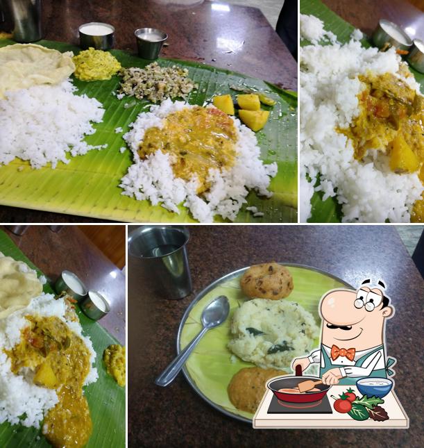 Chicken curry at Hotel Sri Nandhana Vignesh