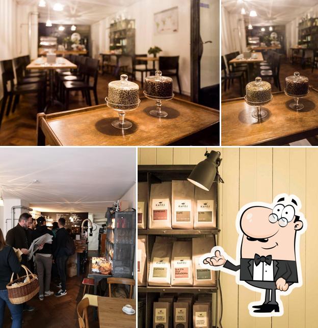 Gli interni di KAFOJ manufacture de café