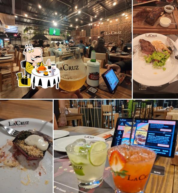 Platos en La Cruz Empório Y Parrilla