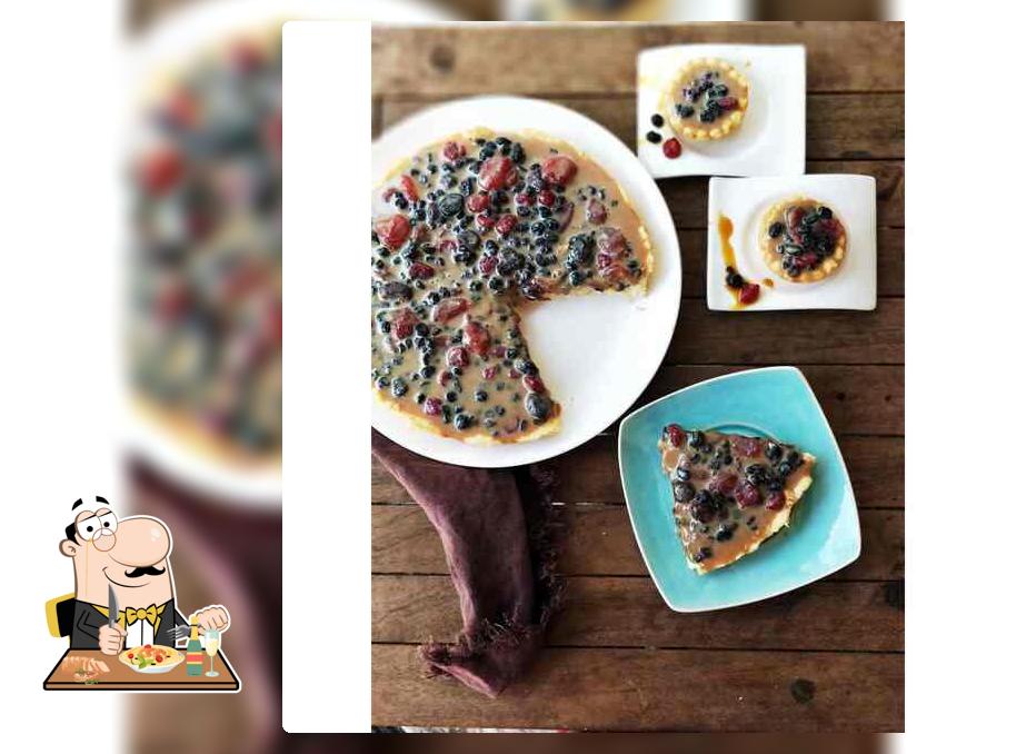 Food at Bake Tales by fia