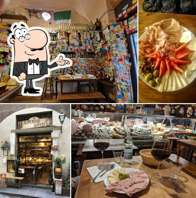 Siediti a un tavolo di Alimentari Uffizi