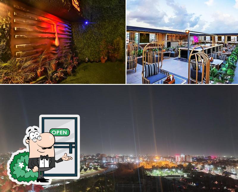 The exterior of MadPops