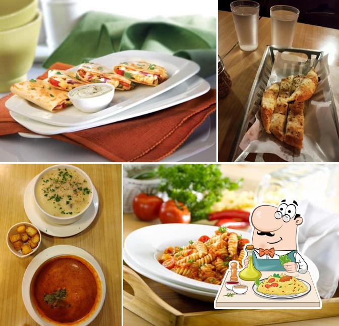 Meals at Pizza Hut Ansal Plaza Mall, Gurugram