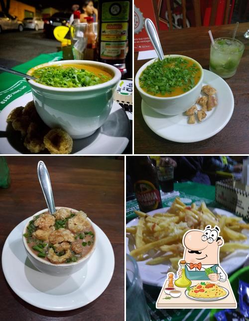 Platos en Bar da Cida