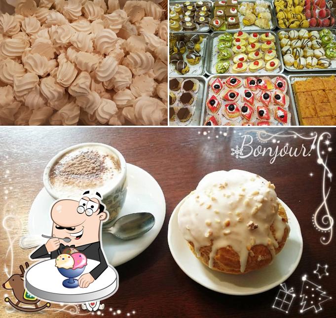 Vecchio Mulino Caffè Bistrò serve un'ampia selezione di dolci