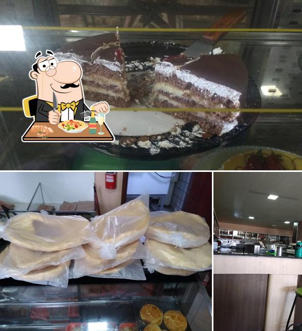 Comida em Panificadora e Confeitaria Sobradinho