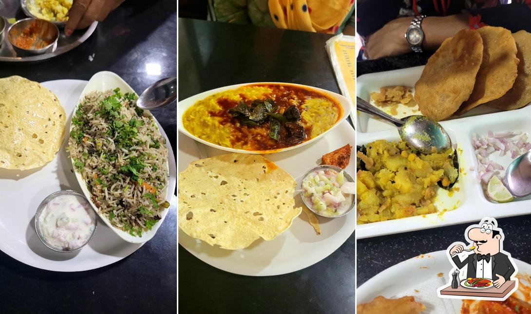 Meals at KHAYALI KITCHEN