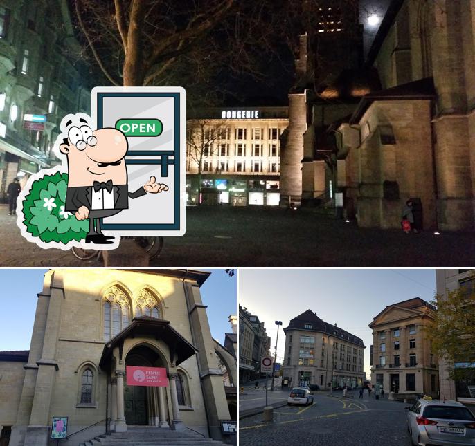 Guarda l'area esterna di Starbucks