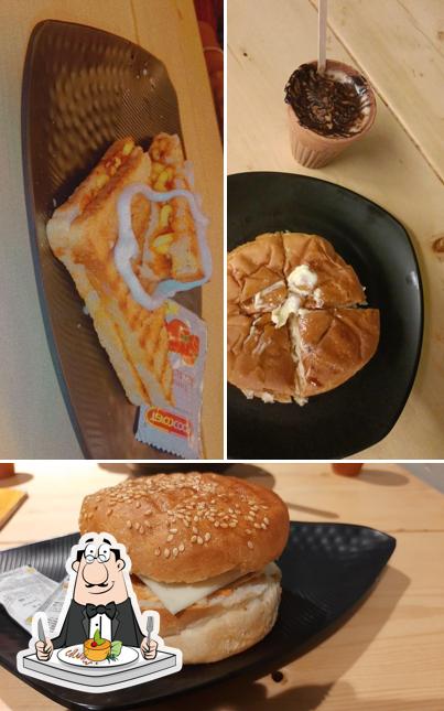 Food at Chai Sutta Bar