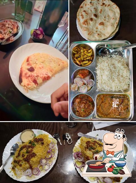 Chicken curry at Sagar Food Plaza