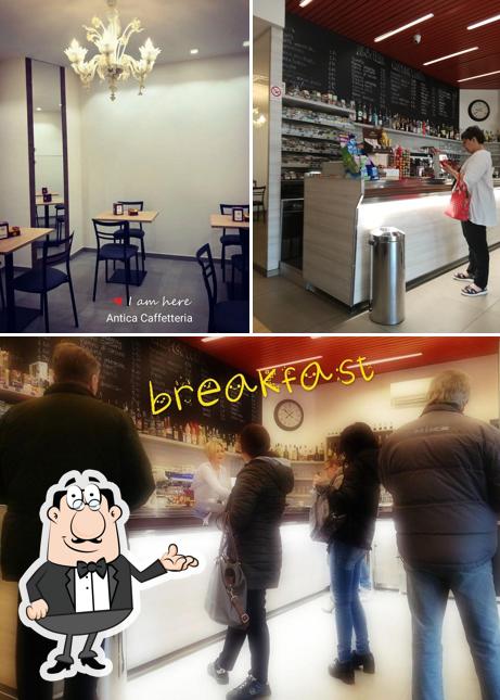 Questa è la foto che mostra la interni e bancone da bar di Antica Caffetteria, colazioni, pranzi, aperitivi