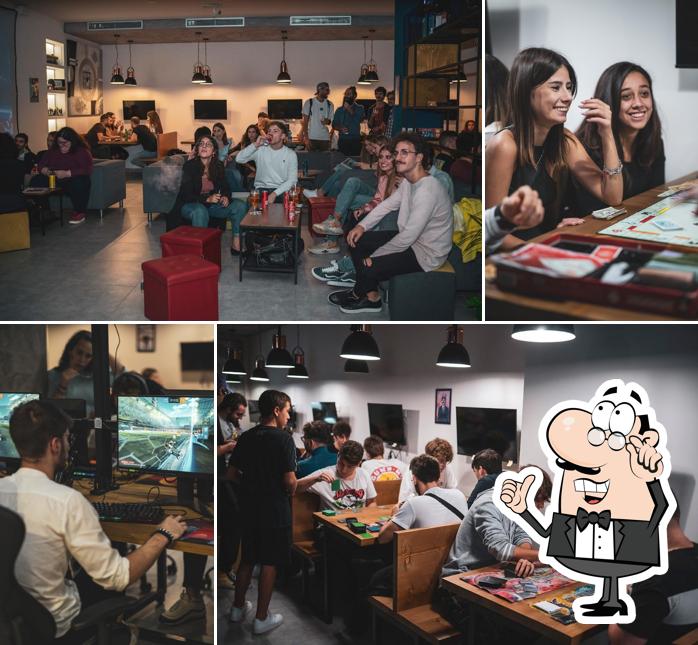 Gli interni di META Gaming Pub