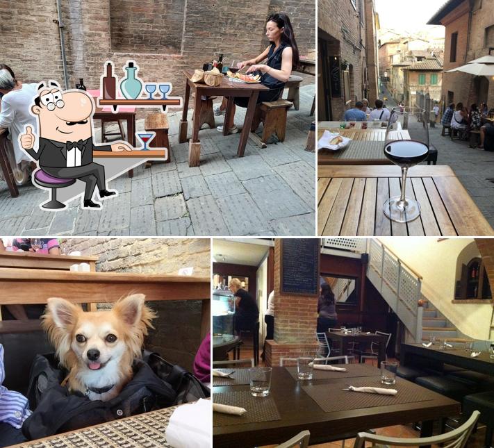 Siediti a un tavolo di Zest Restaurant & Wine Bar