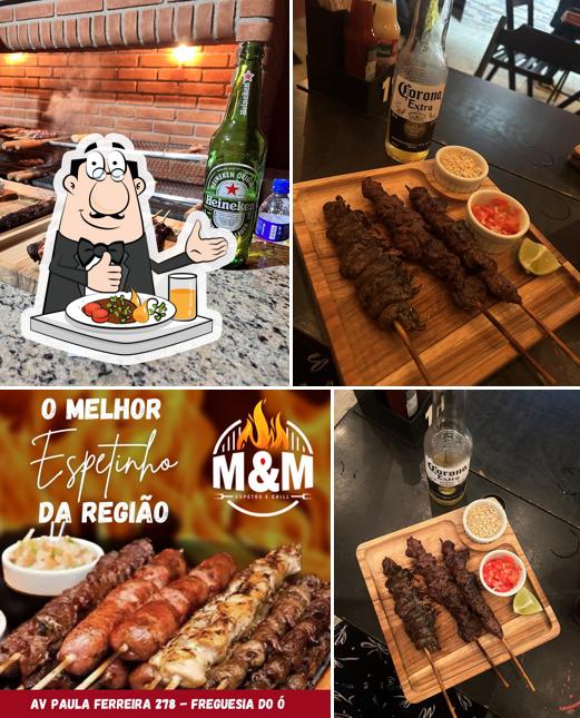 Comida em M&M Espetos e Grill