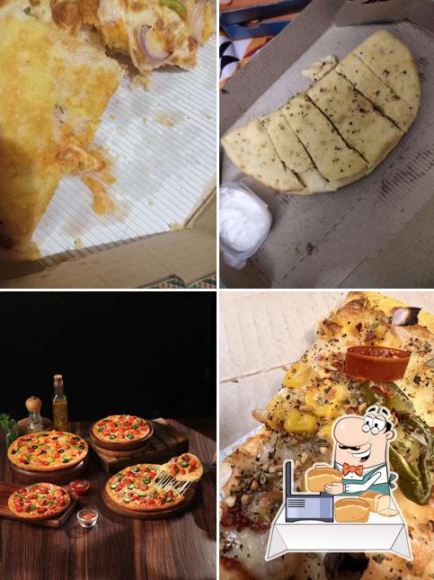 Garlic bread at MOJO Pizza - 2X Toppings