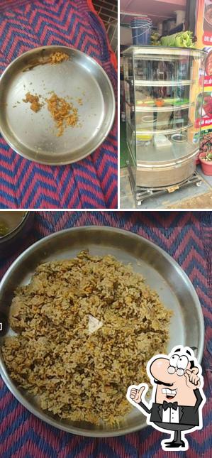 The interior of Bikku Baai Nikkah Biriyani