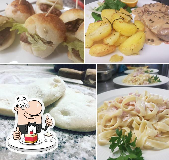 La Terrazza serve un'ampia selezione di dolci