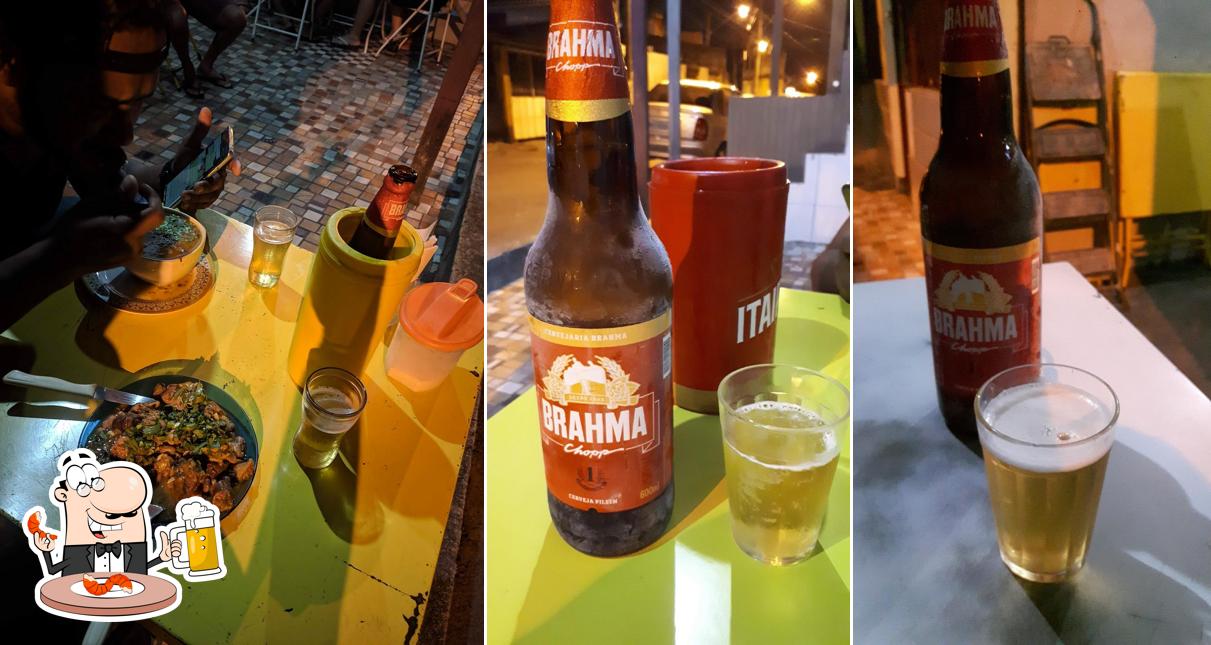 Você pode tomar uma tulipa de cerveja leve ou escura