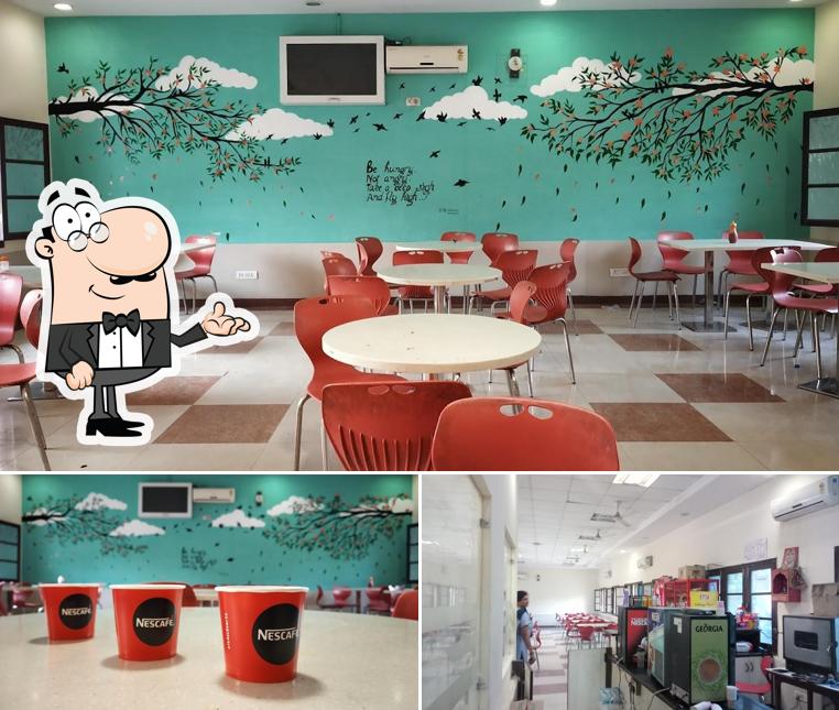 Check out how SRCC Canteen looks inside