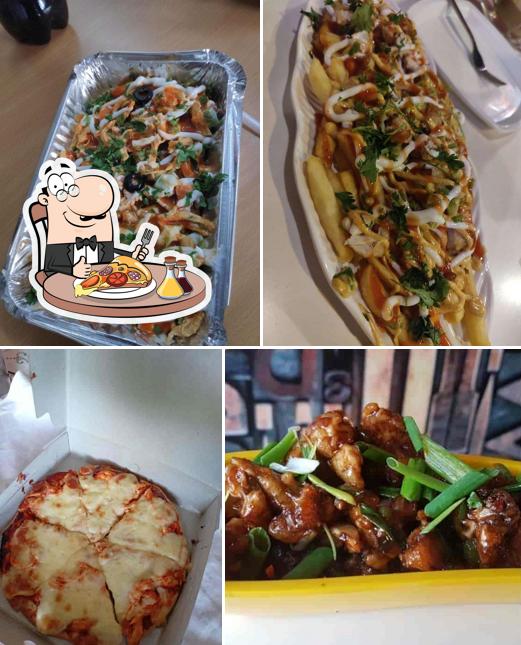 Order pizza at Chatar Patar