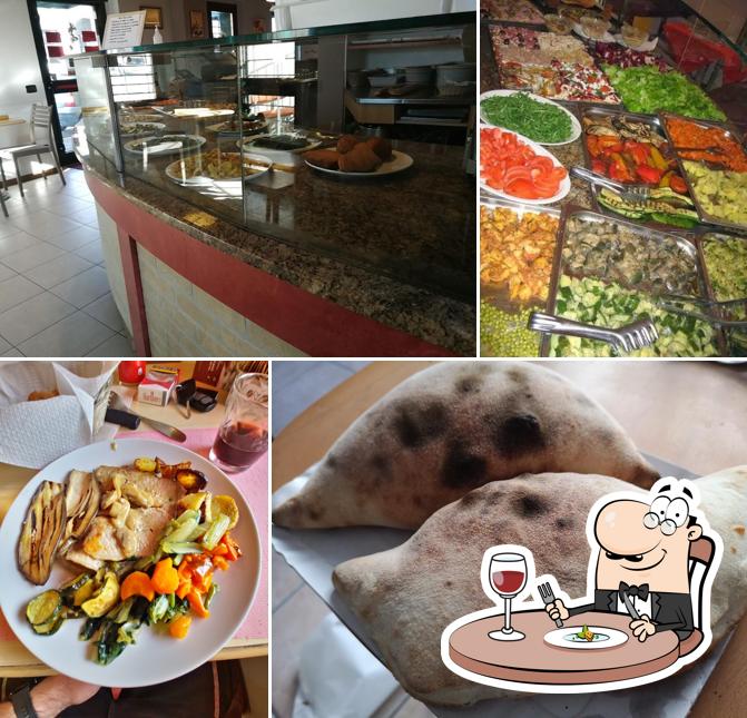 Platti al Pizzeria Trattoria L'Amalfitana - Basso Acquar