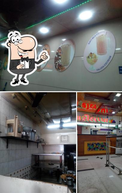 The interior of Juni Larilappa Restaurant And Cold Drink