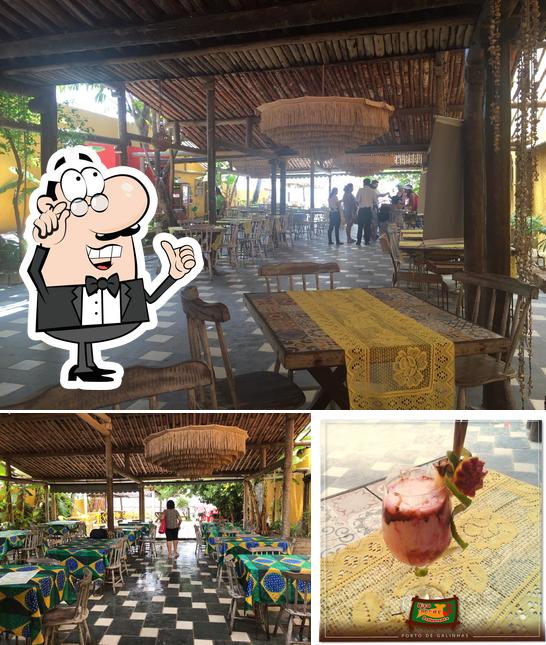 Esta é a imagem apresentando interior e bebida no Bico Verde