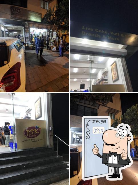 - Factory Outlet Best Bakery, Cake Shop, Confectionery, Live Bakery and Cake Shop In Ellora Park