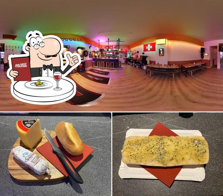 Tra le diverse cose da Bachtel-Darter Hinwil si possono trovare la cibo e interni