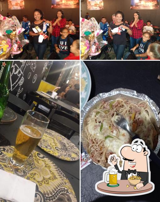 Pizzaria Pizza Planet gourmet fornece uma gama de cervejas