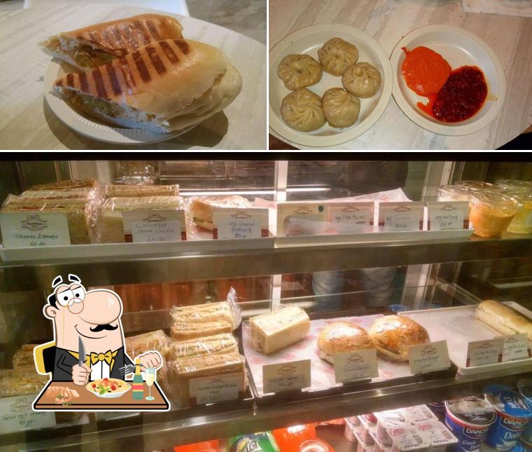 Food at HotMess Bakes