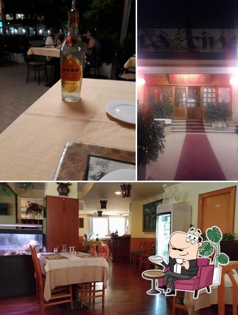 Siediti a un tavolo di La Cina