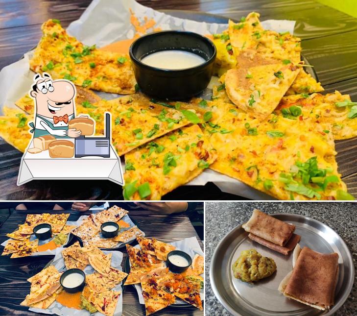 Garlic bread at Royal Taste Restaurant and Mess