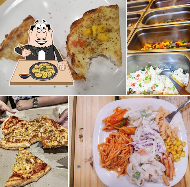 Gyoza at Oyee Yaree! Kulche parrathe Vapi